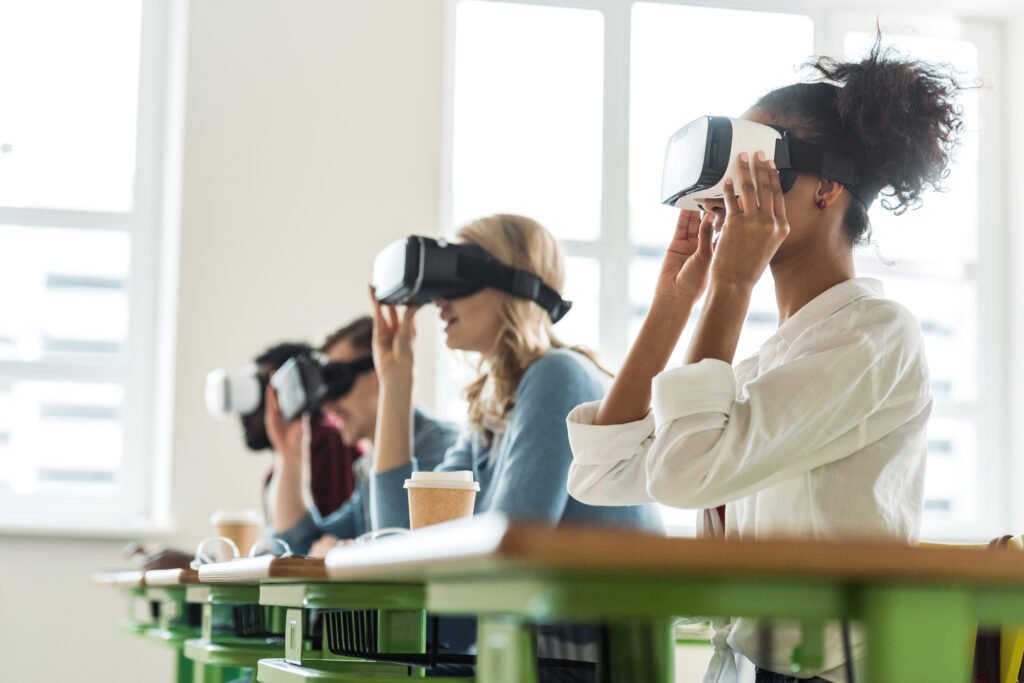 Realidad Virtual en la educación: crea experiencias inmersivas que transforman el aprendizaje